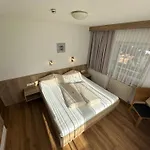 盖思福格兰斯汀膳食旅馆 招待所 3*