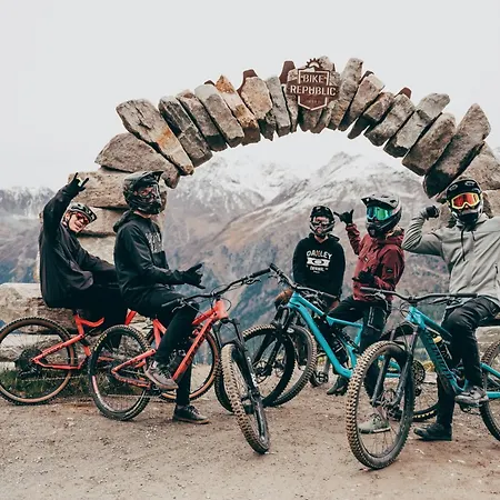 Granstein ゲストハウス 3*