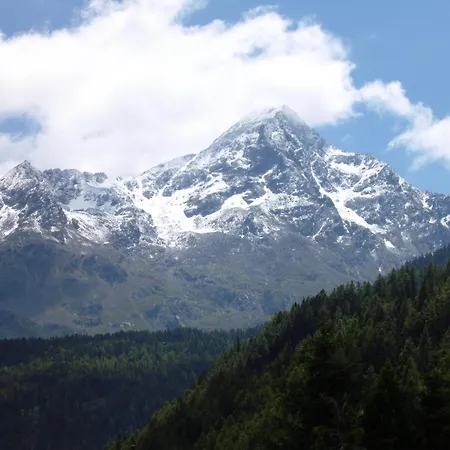 Granstein ゲストハウス 3*